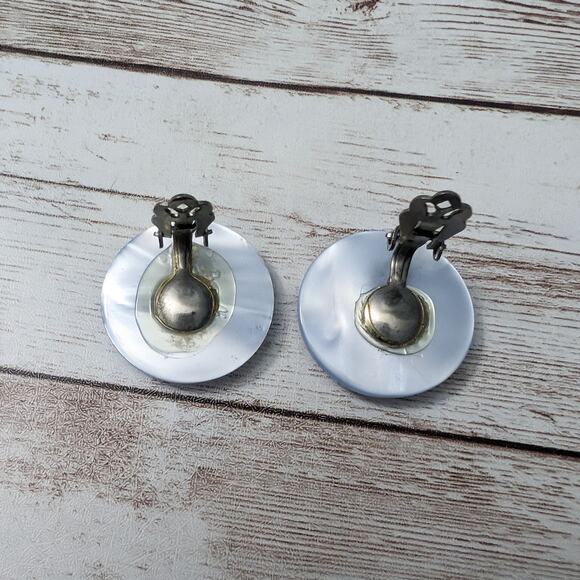 Vintage Clip On Earrings Frosty Blue Circle - Picture 7 of 8